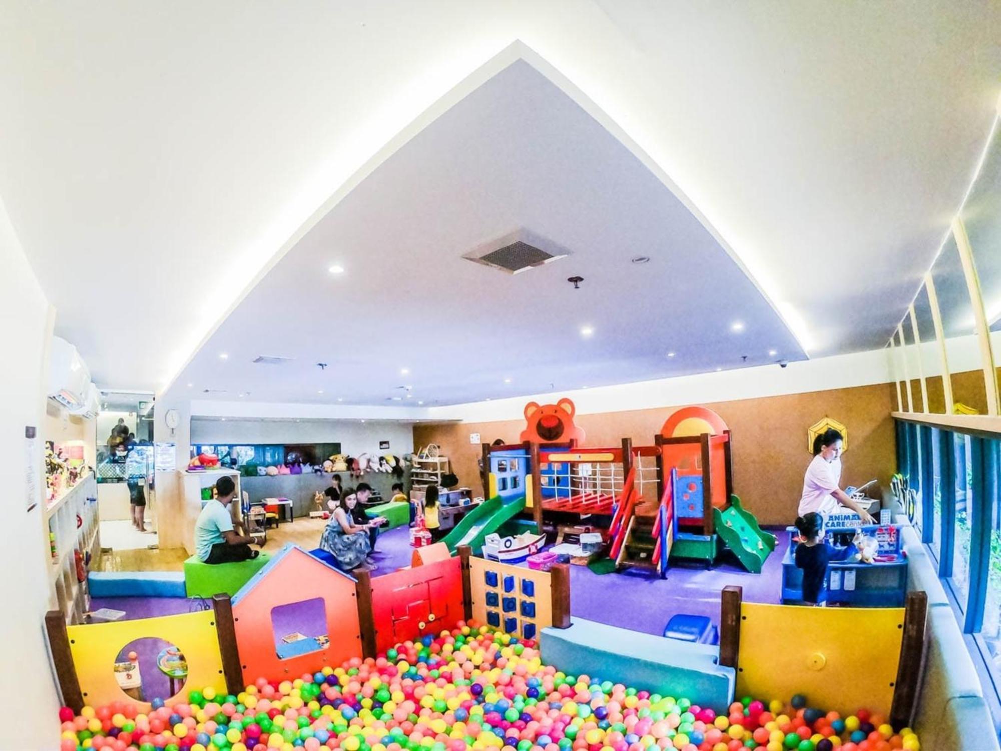 Balcony Seaside Sriracha Hotel & Serviced Apartments Si Racha Exterior photo