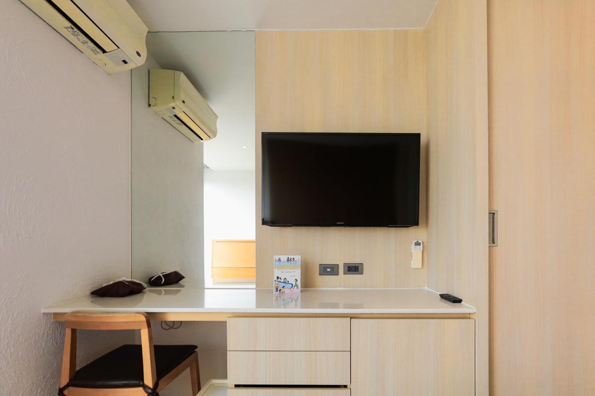Balcony Seaside Sriracha Hotel & Serviced Apartments Si Racha Exterior photo